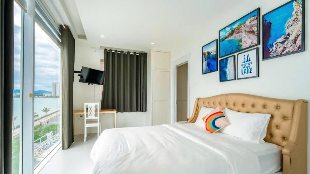 Ocean View Villa - 8 Bedrooms - In Great Location - Just 10M From The Beach 나트랑 0*,