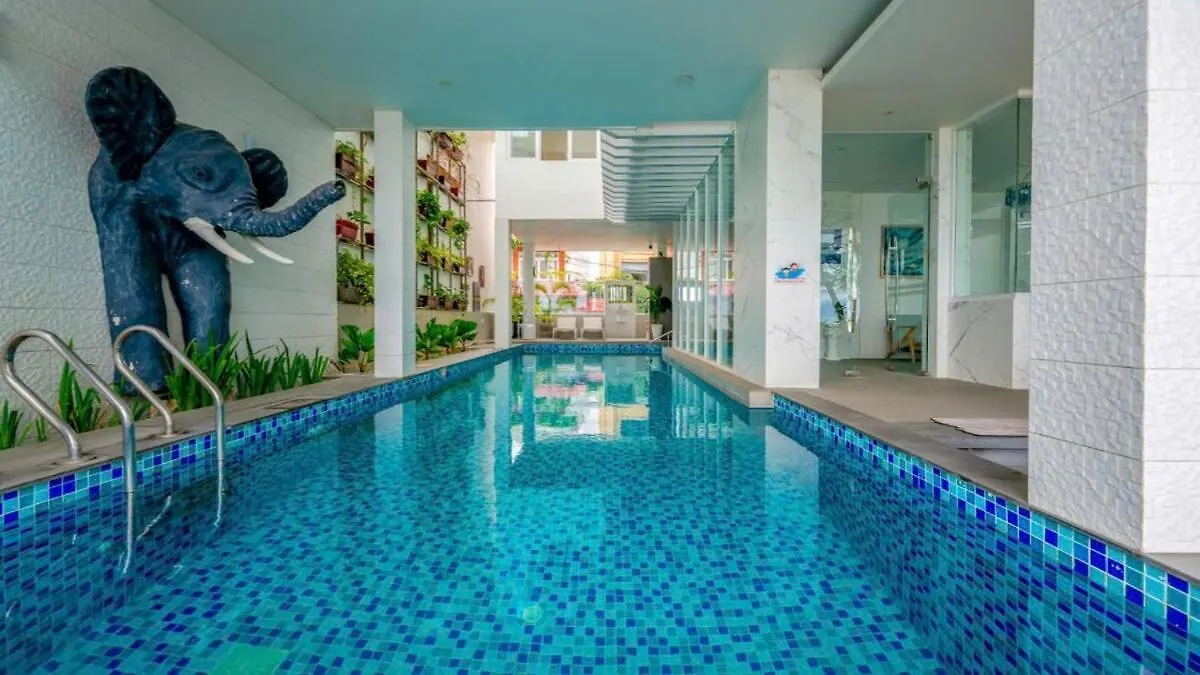 Ocean View Villa - 8 Bedrooms - In Great Location - Just 10M From The Beach 나트랑 베트남
