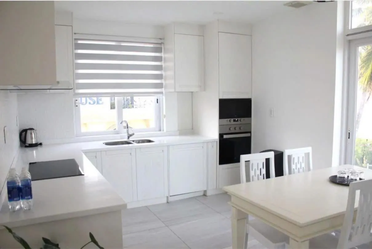 Ocean View Villa - 8 Bedrooms - In Great Location - Just 10M From The Beach 나트랑
