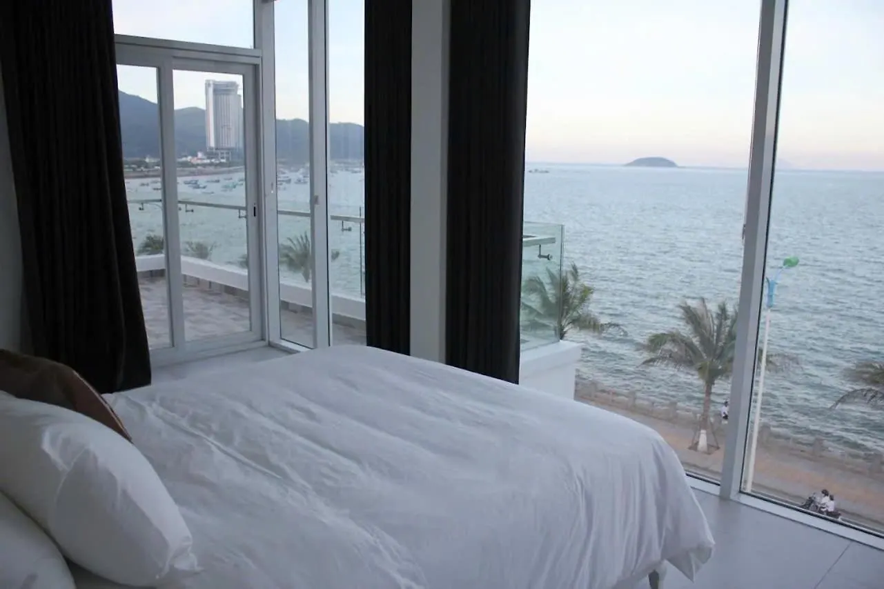 Ocean View Villa - 8 Bedrooms - In Great Location - Just 10M From The Beach نها ترانج 0*,