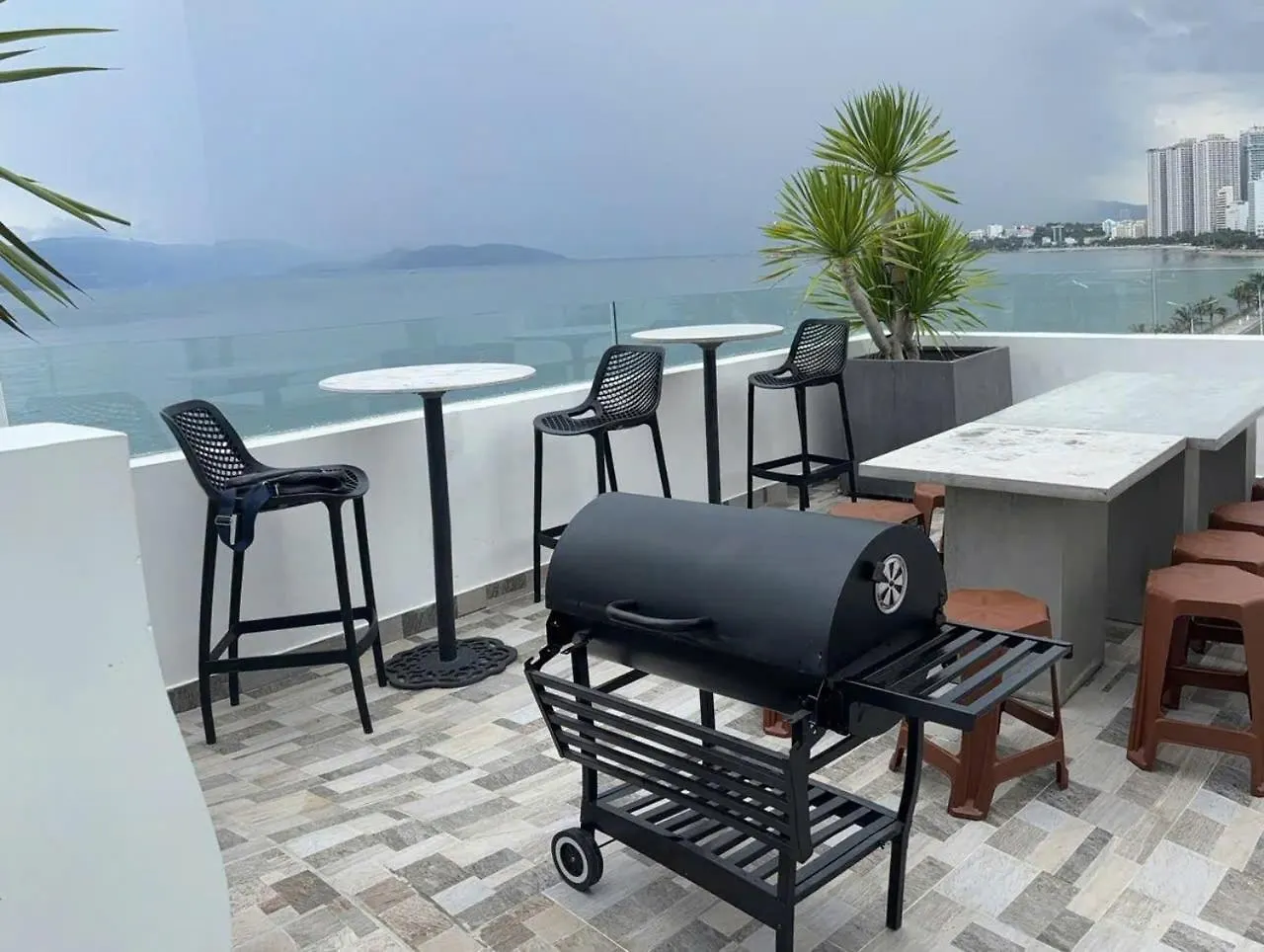 Ocean View Villa - 8 Bedrooms - In Great Location - Just 10M From The Beach نها ترانج